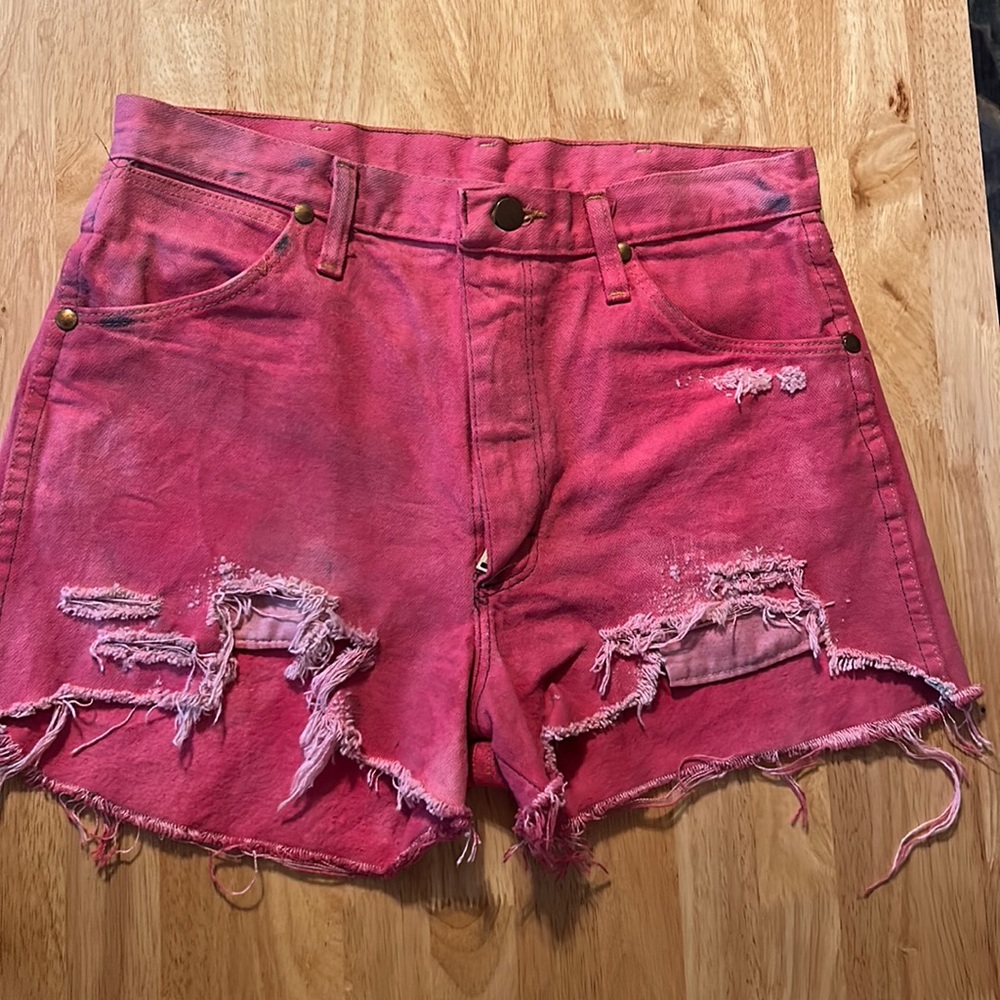 Wrangler jean shorts STYLE 13MWZ size 31 (men) will fit woman 29-30